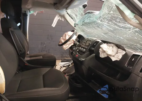 2019 Ram Promaster 2500 High Roof 136 Wb z USA, uszkodzony, nr VIN 3C6TRVCG0KE525540